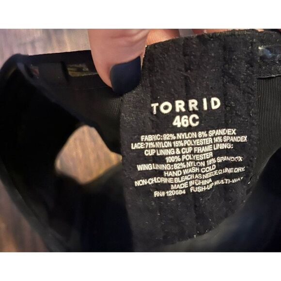 Torrid 46c strapless pushup black lace bra - Picture 3 of 3